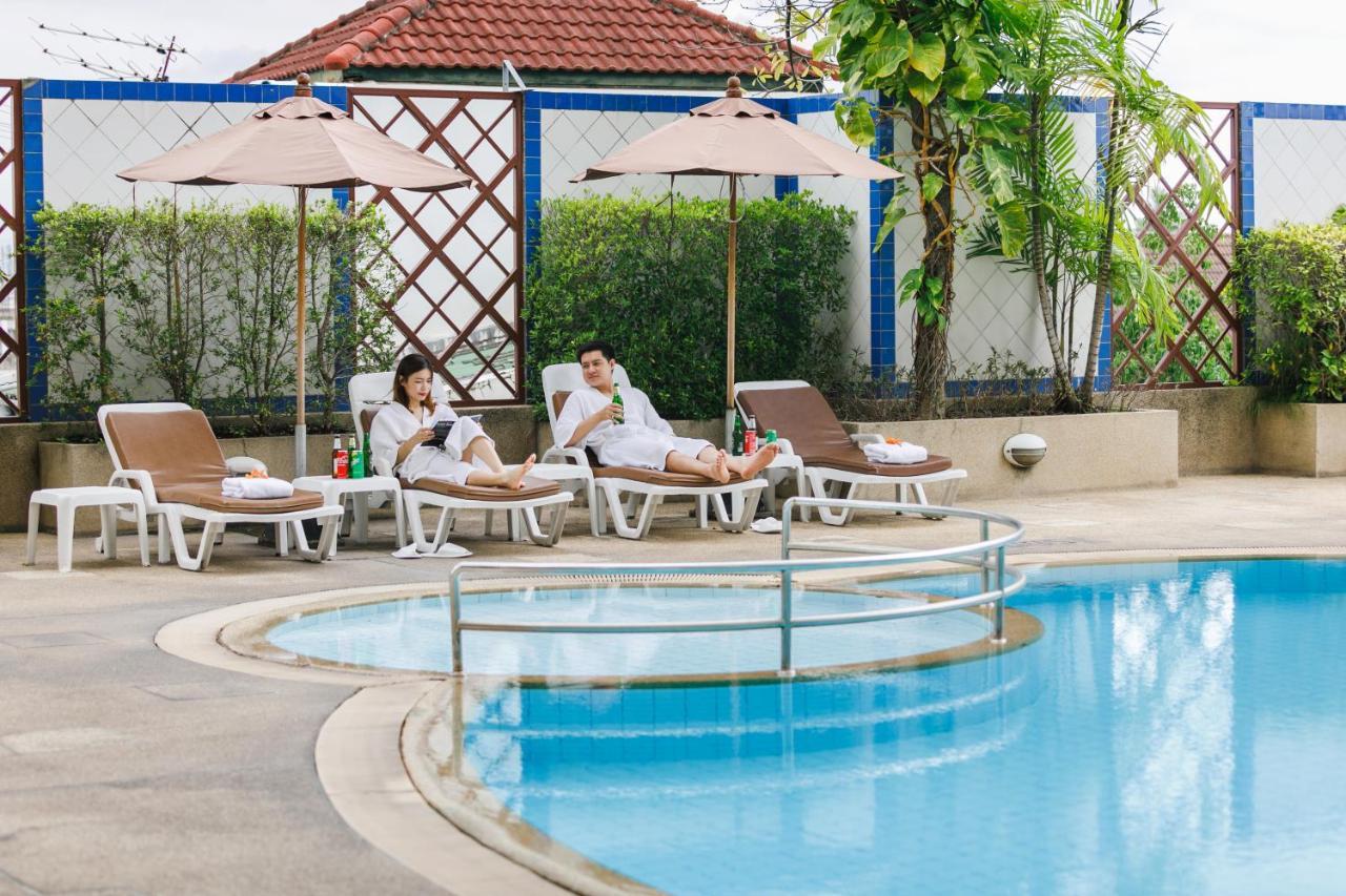 Amora Thapae Hotel Chiang Mai Exterior foto