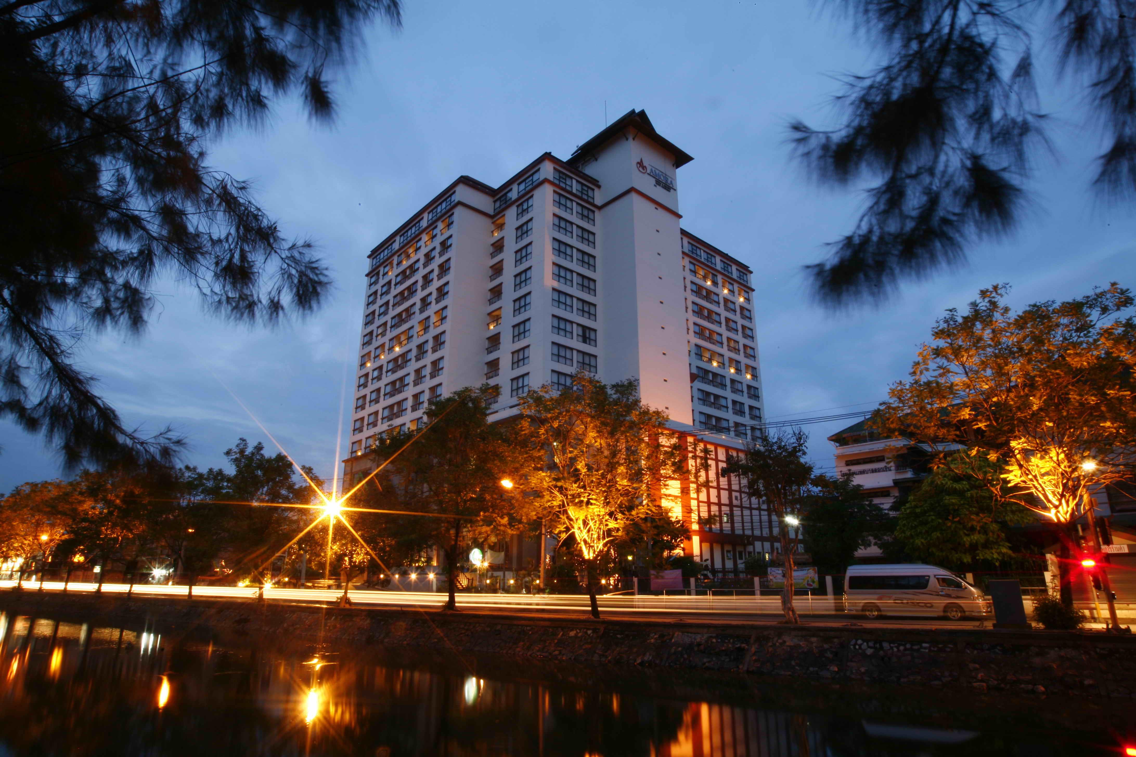 Amora Thapae Hotel Chiang Mai Exterior foto