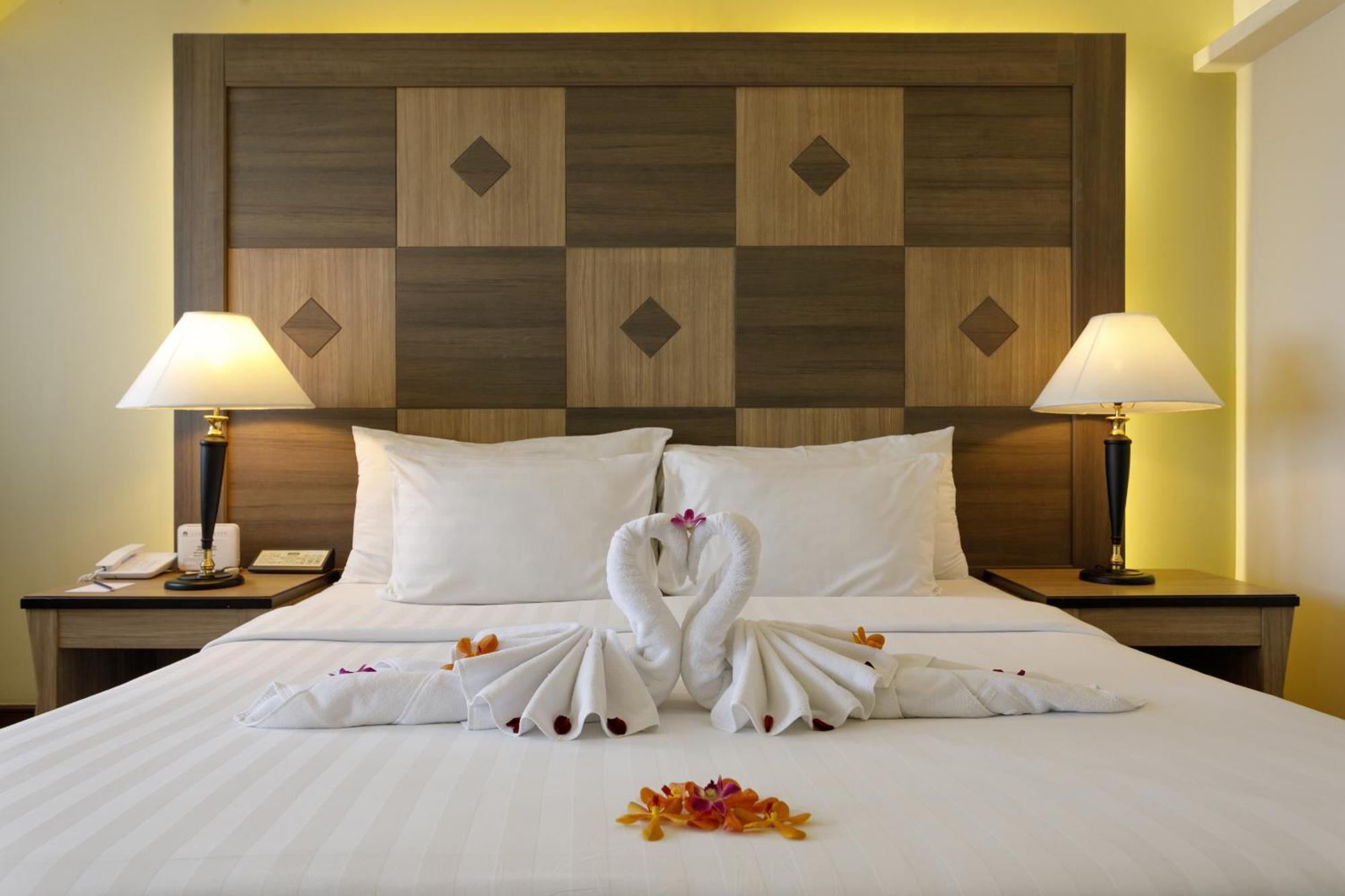 Amora Thapae Hotel Chiang Mai Exterior foto